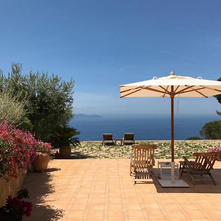 Bed and Breakfast Stella D'Argento Порто-Санто-Стефано Екстер'єр фото